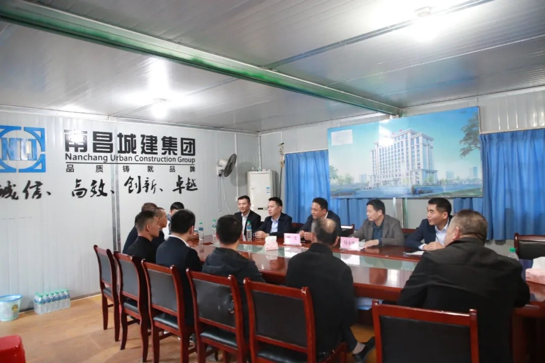 资阳城投集团人武部发展传承武士心灵，做集团建设发展的“排头兵”座谈会