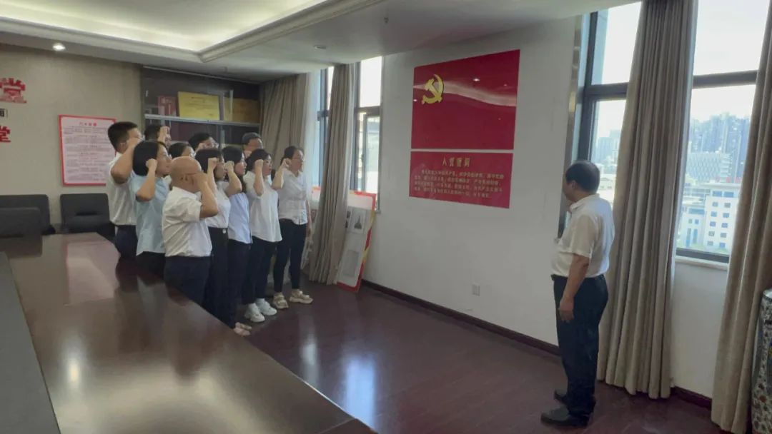 资阳市2121非凡集团喜迎七一 庆党华诞